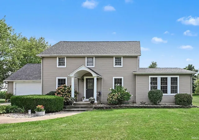 Manufactured home for sale at 5373 3rd Road, Bremen, IN 46506 | MLS# 202636842