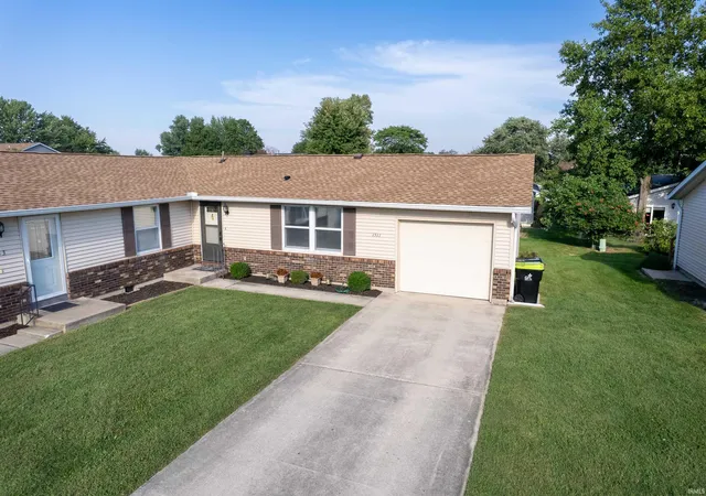 Photo 1 of Sale Pending at 1511 Avon Pl, Huntington, IN 46750 | MLS# 202636847 | Listing updated on 2026-09-28