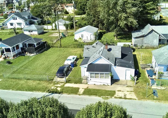Photo 3 of Manufactured home for sale at 315 E 9th Street, Marion, IN 46953 | MLS# 202636850 | Listing updated on 2026-09-06