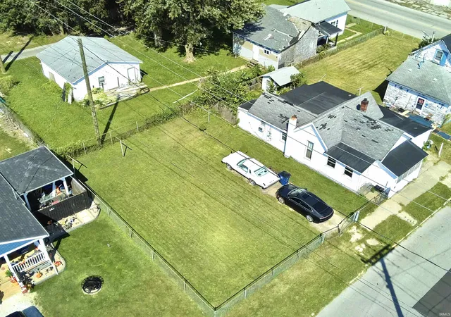 Photo 3 of Manufactured home for sale at 315 E 9th Street, Marion, IN 46953 | MLS# 202636850 | Listing updated on 2026-09-06