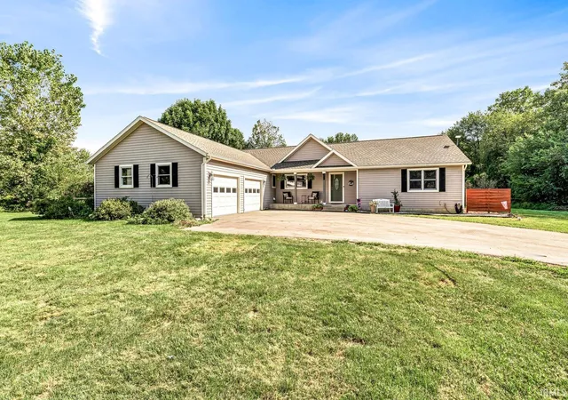 Photo 3 of Manufactured home for sale at 11881 Bluebird Trl, Plymouth, IN 46563 | MLS# 202636853 | Listing updated on 2026-09-07
