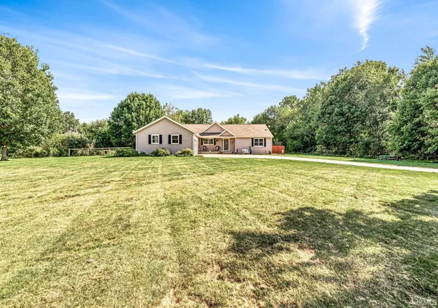 Photo 4 of Manufactured home for sale at 11881 Bluebird Trl, Plymouth, IN 46563 | MLS# 202636853 | Listing updated on 2026-09-07