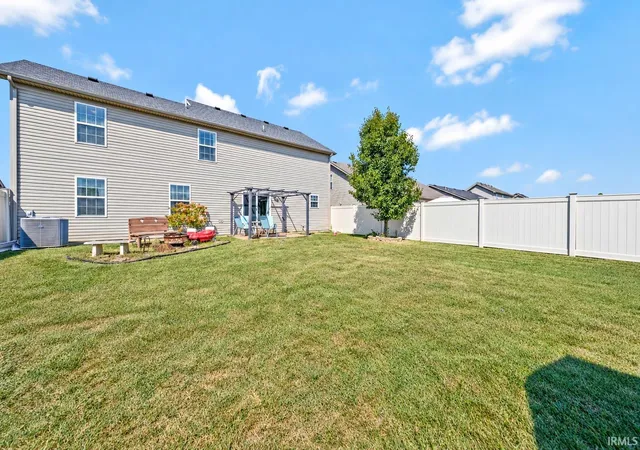 Photo 3 of Manufactured home for sale at 8825 Hartwell Dr, Evansville, IN 47725 | MLS# 202636858 | Listing updated on 2026-09-15