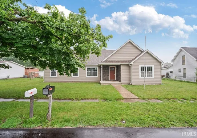 Photo 3 of Manufactured home for sale at 508 S Penn St, Fairmount, IN 46928 | MLS# 202636863 | Listing updated on 2026-10-06
