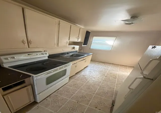 Photo 3 of Manufactured home for sale at 3517 Smith St, Fort Wayne, IN 46806 | MLS# 202636868 | Listing updated on 2026-09-16