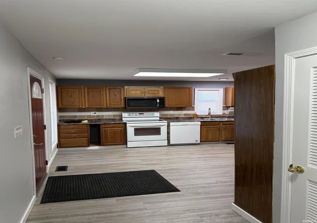 Photo 3 of Manufactured home for sale at 616 S 4th Street, Boonville, IN 47601 | MLS# 202636872 | Listing updated on 2026-09-14
