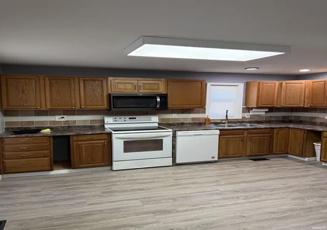 Photo 4 of Manufactured home for sale at 616 S 4th Street, Boonville, IN 47601 | MLS# 202636872 | Listing updated on 2026-09-14