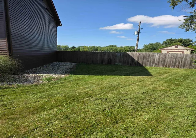 Photo 2 of Sale Pending at 8508 Sandstone Ct, New Haven, IN 46774 | MLS# 202636874 | Listing updated on 2026-09-12