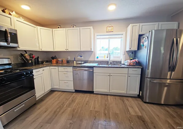 Photo 4 of Manufactured home for sale at 419 Monroe Ave, Peru, IN 46970 | MLS# 202636884 | Listing updated on 2026-09-07