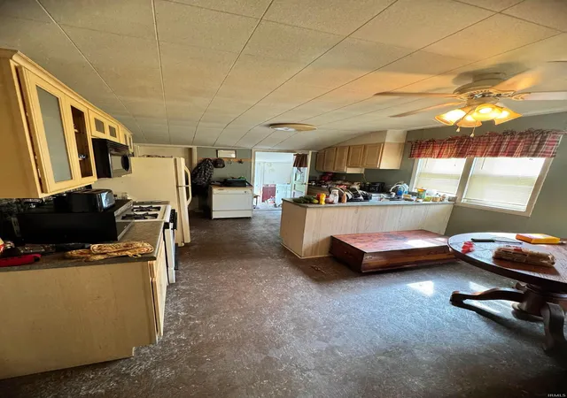 Photo 2 of Sale Pending at 416 N West St, Angola, IN 46703 | MLS# 202636886 | Listing updated on 2026-09-13