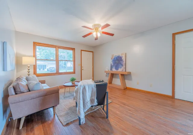 Photo 4 of Manufactured home for sale at 354 W Miami St, Ellettsville, IN 47429 | MLS# 202636887 | Listing updated on 2026-09-07