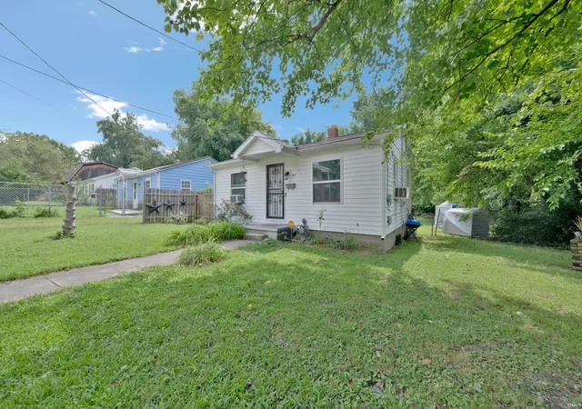 Photo 3 of Manufactured home for sale at 3217 Kathleen Ave, Evansville, IN 47714 | MLS# 202636896 | Listing updated on 2026-09-15
