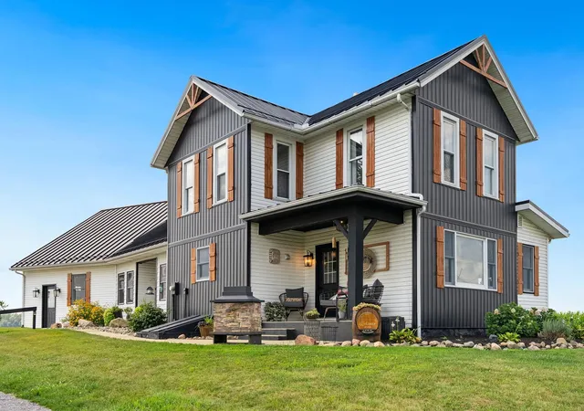 Photo 1 of Sale Pending at 328 S Wolf Rd, Columbia City, IN 46725 | MLS# 202636898 | Listing updated on 2026-09-15