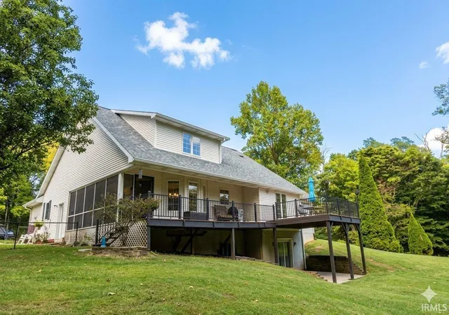 Photo 4 of Sale Pending at 545 E Old Petersburg Rd, Princeton, IN 47670 | MLS# 202636906 | Listing updated on 2026-09-08