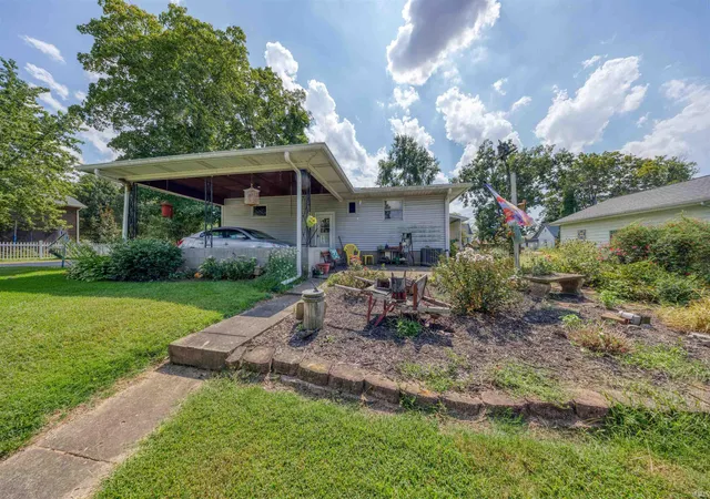 Photo 3 of Manufactured home for sale at 5960 W Adams St, Richland, IN 47634 | MLS# 202636912 | Listing updated on 2026-09-07