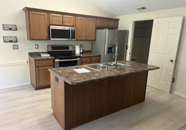 Photo 3 of Manufactured home for sale at 1902 Clifty Pkwy, Fort Wayne, IN 46808 | MLS# 202636920 | Listing updated on 2026-09-17