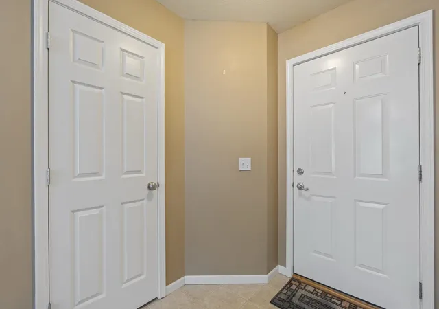 Photo 3 of Manufactured home for sale at 215 Tecumseh St, Warsaw, IN 46582 | MLS# 202636921 | Listing updated on 2026-09-14