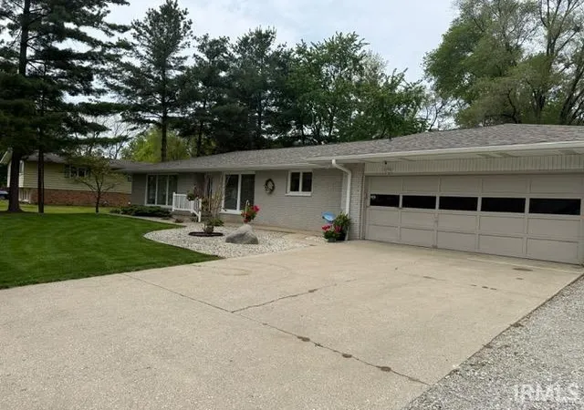 Photo 2 of Sale Pending at 57351 Decamp Blvd, Elkhart, IN 46516 | MLS# 202636934 | Listing updated on 2026-09-08