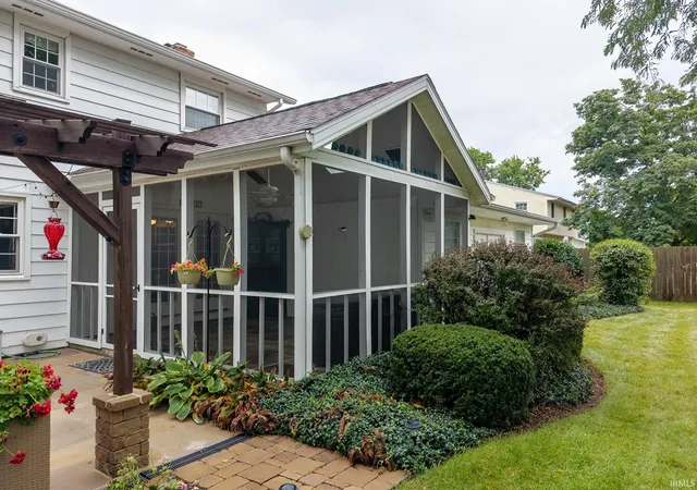 Photo 3 of Manufactured home for sale at 11329 Shalimar Dr, Fort Wayne, IN 46845 | MLS# 202636941 | Listing updated on 2026-09-23