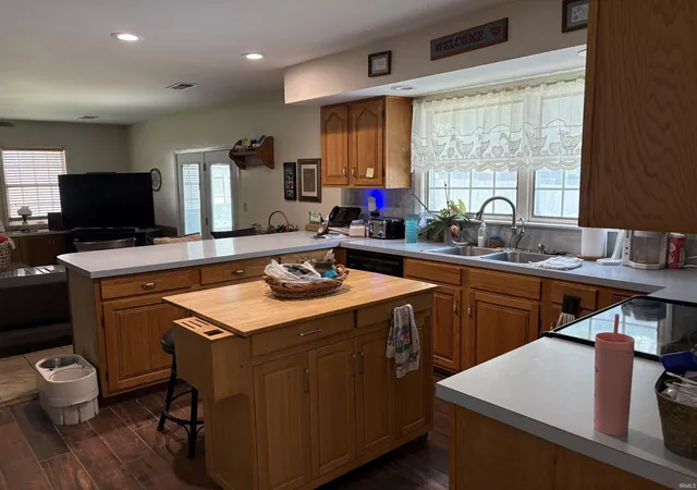 Photo 2 of Manufactured home for sale at 5200 Landview Dr, Newburgh, IN 47630 | MLS# 202636950 | Listing updated on 2026-09-09