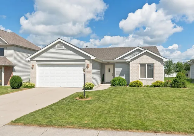 Photo 1 of Sale Pending at 3216 Troutwood Dr, Fort Wayne, IN 46818 | MLS# 202636962 | Listing updated on 2026-09-10