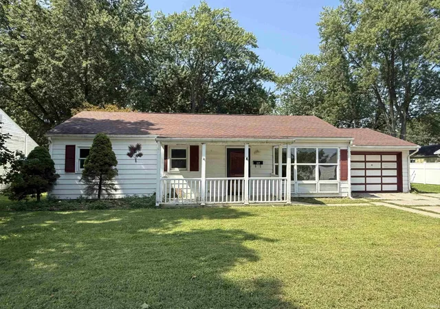 Photo 1 of Sale Pending at 117 N Riverside Blvd, Goshen, IN 46526 | MLS# 202636968 | Listing updated on 2026-09-12