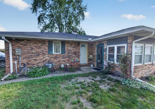 Photo 2 of Manufactured home for sale at 4502 Marimak Dr, Lafayette, IN 47905 | MLS# 202636969 | Listing updated on 2026-09-11