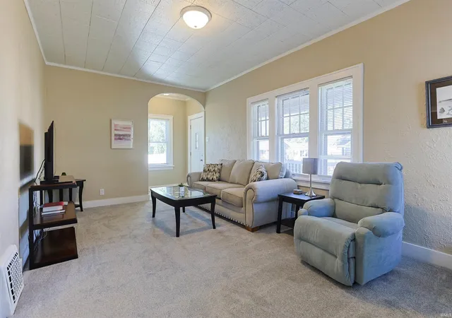 Photo 4 of Sale Pending at 1925 Berkley Pl, South Bend, IN 46616 | MLS# 202636980 | Listing updated on 2026-09-16