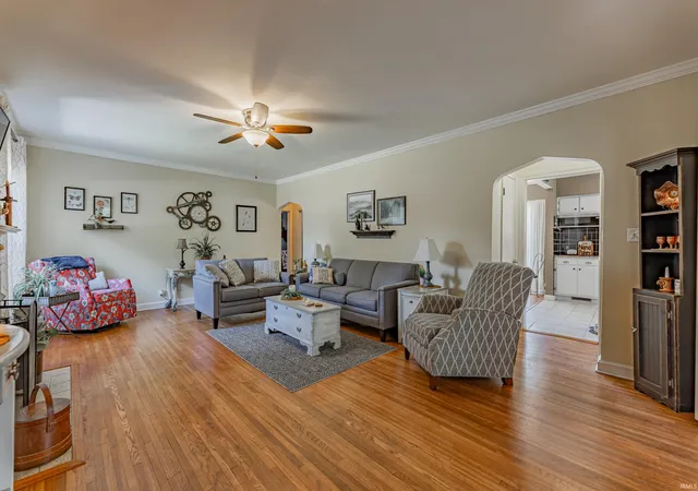 Photo 3 of Sale Pending at 716 S Boeke Rd, Evansville, IN 47714 | MLS# 202636985 | Listing updated on 2026-09-12