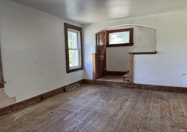 Photo 3 of Manufactured home for sale at 3221 Euclid Ave, Fort Wayne, IN 46806 | MLS# 202636988 | Listing updated on 2026-09-08