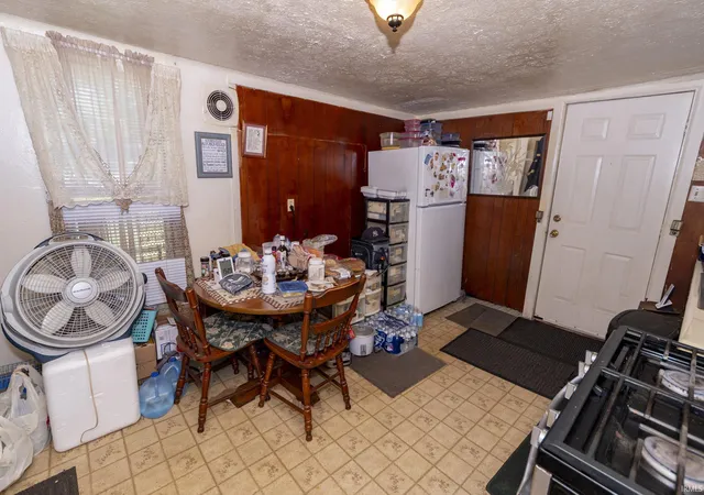 Photo 3 of Manufactured home for sale at 503 Saint Vincent St, South Bend, IN 46617 | MLS# 202636997 | Listing updated on 2026-09-14