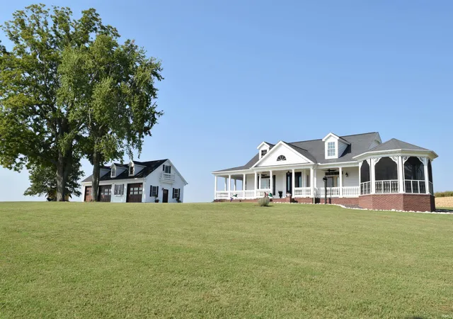 Photo 4 of Sale Pending at 1775 S Stierly Rd, Mount Vernon, IN 47620 | MLS# 202636999 | Listing updated on 2026-09-13