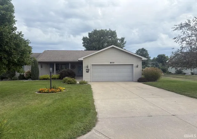 Photo 1 of Sale Pending at 800 E Country Ln, Shipshewana, IN 46565 | MLS# 202637004 | Listing updated on 2026-09-29