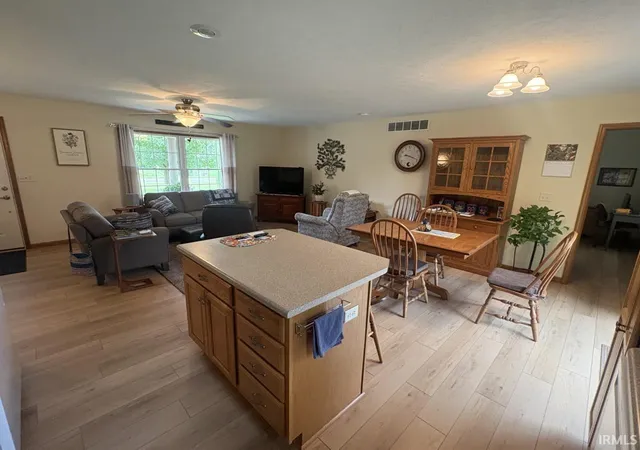 Photo 3 of Sale Pending at 800 E Country Ln, Shipshewana, IN 46565 | MLS# 202637004 | Listing updated on 2026-09-29