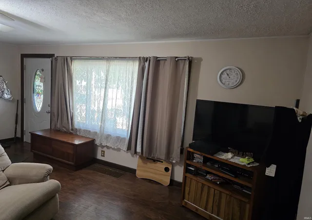 Photo 3 of Manufactured home for sale at 1602 S Luick Ave, Muncie, IN 47302 | MLS# 202637007 | Listing updated on 2026-09-08
