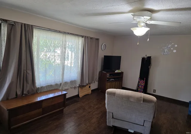 Photo 4 of Manufactured home for sale at 1602 S Luick Ave, Muncie, IN 47302 | MLS# 202637007 | Listing updated on 2026-09-08