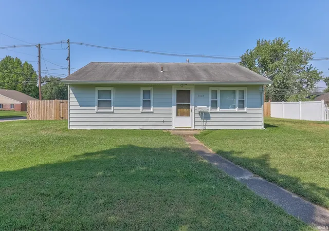 Photo 1 of Sale Pending at 3804 Stratford Rd, Evansville, IN 47710 | MLS# 202637011 | Listing updated on 2026-09-14