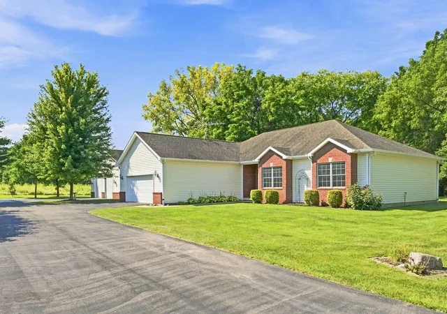 Photo 2 of Manufactured home for sale at 2811 Chinagrove Dr, West Lafayette, IN 47906 | MLS# 202637012 | Listing updated on 2026-09-09