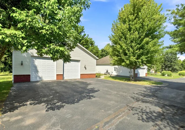 Photo 3 of Manufactured home for sale at 2811 Chinagrove Dr, West Lafayette, IN 47906 | MLS# 202637012 | Listing updated on 2026-09-09