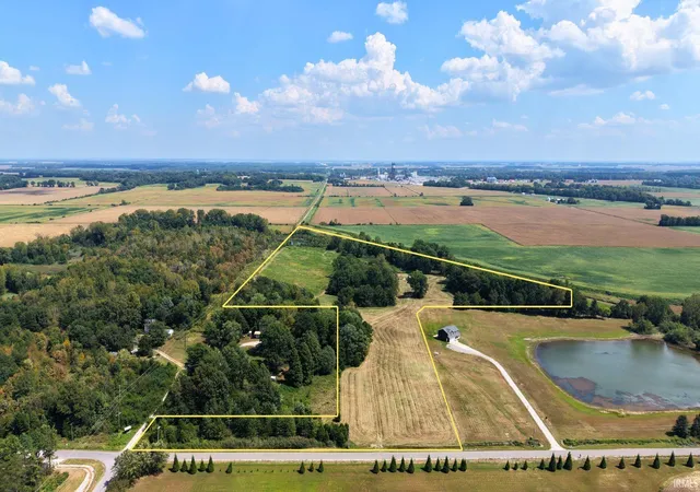 Land for sale at 8460 N Pine Blf Rd, Bicknell, IN 47512 | MLS# 202637022