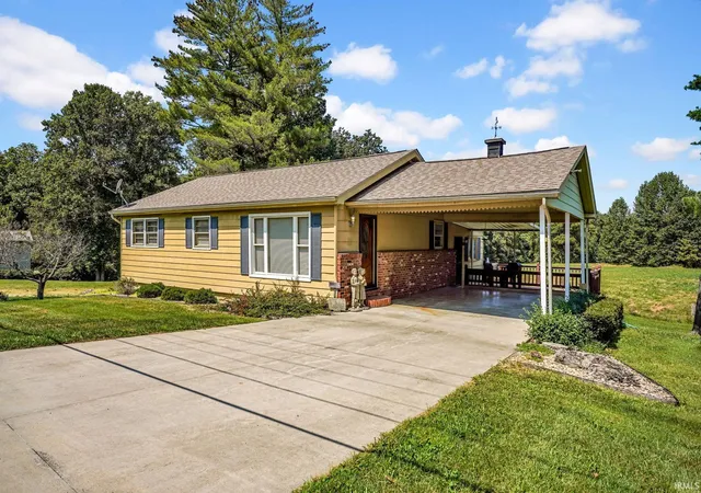 Manufactured home for sale at 3665 E Bethel Ln, Bloomington, IN 47408 | MLS# 202637025