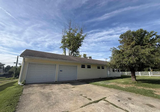 Photo 19 of Manufactured home for sale at 1 Lynwood Dr, Washington, IN 47501 | MLS# 202637037 | Listing updated on 2026-09-08