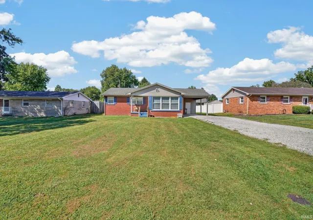 Photo 2 of Manufactured home for sale at 1908 E Taylor Dr, Princeton, IN 47670 | MLS# 202637041 | Listing updated on 2026-10-05
