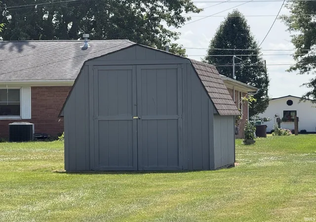 Photo 4 of Manufactured home for sale at 309 Washington Blvd, Flora, IN 46929 | MLS# 202637042 | Listing updated on 2026-09-08