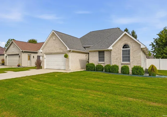 Photo 2 of Sale Pending at 5400 W Blaire Dr, Muncie, IN 47304 | MLS# 202637047 | Listing updated on 2026-09-15