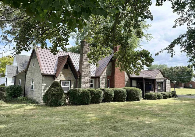 Photo 3 of Manufactured home for sale at 3300 S Walnut St, Muncie, IN 47302 | MLS# 202637058 | Listing updated on 2026-09-08