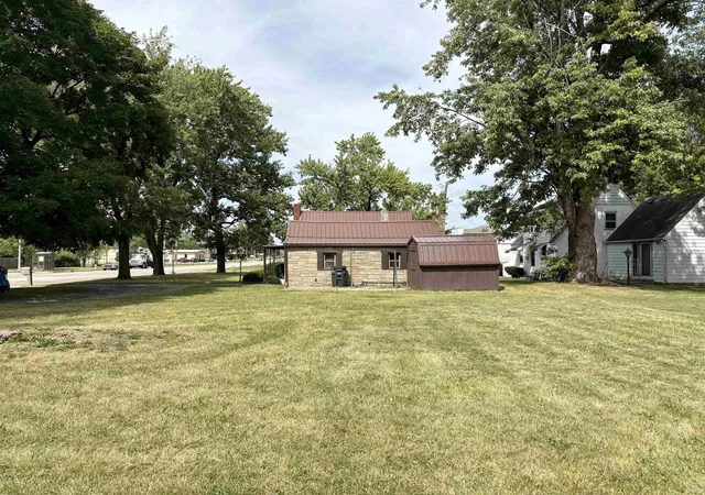 Photo 3 of Manufactured home for sale at 3300 S Walnut St, Muncie, IN 47302 | MLS# 202637058 | Listing updated on 2026-09-08