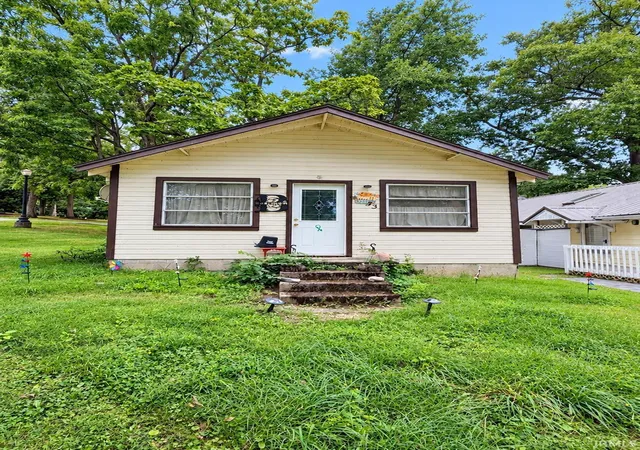 Photo 1 of Manufactured home for sale at 1033 S Martz St, Syracuse, IN 46567 | MLS# 202637065 | Listing updated on 2026-09-11