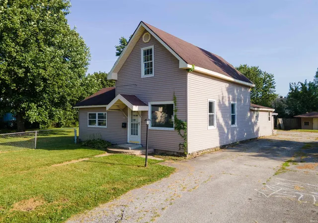 Manufactured home for sale at 220 E Stephenson St, Marion, IN 46952 | MLS# 202637074