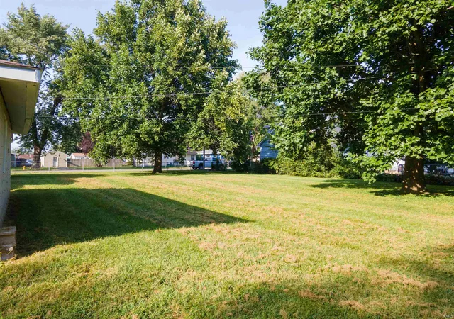 Photo 3 of Manufactured home for sale at 220 E Stephenson St, Marion, IN 46952 | MLS# 202637074 | Listing updated on 2026-09-09